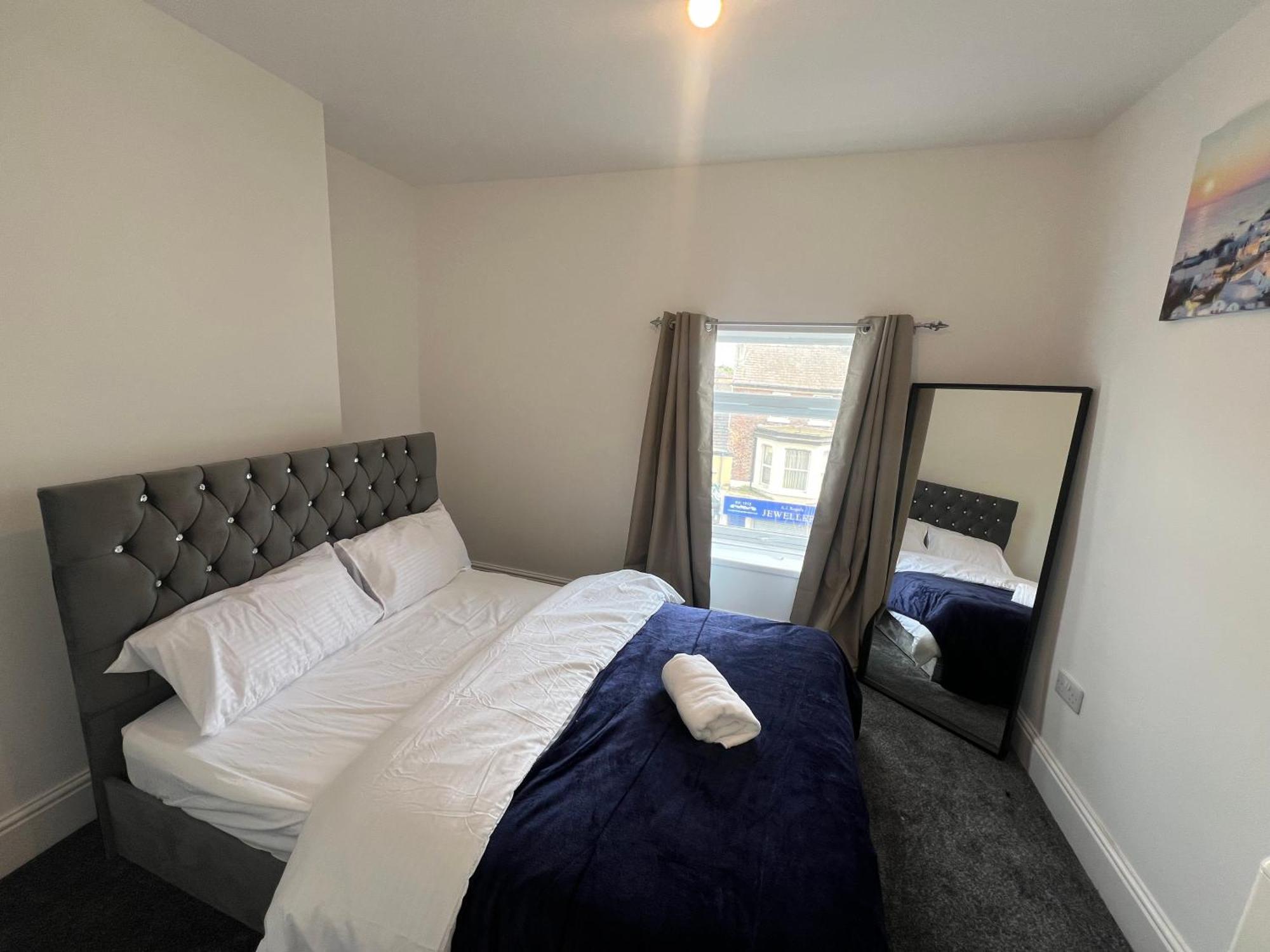 Beach House In Liverpool Waterloo Bagian luar foto